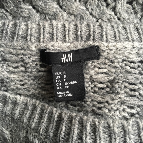 Grey Oversized Knit Sweater - Picture 4 of 4